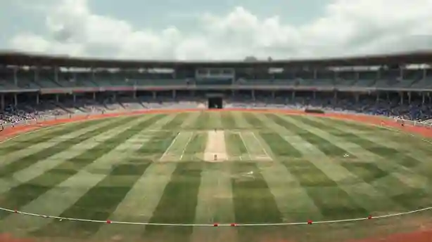 Sinhalese Sports Club Pitch Report